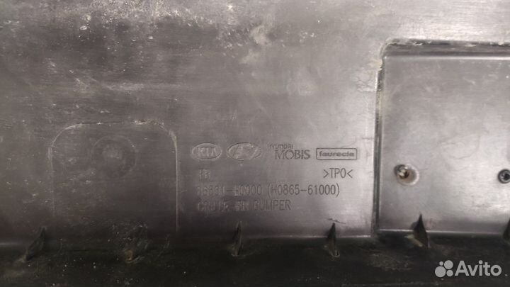 Решетка переднего бампера Kia Rio 4