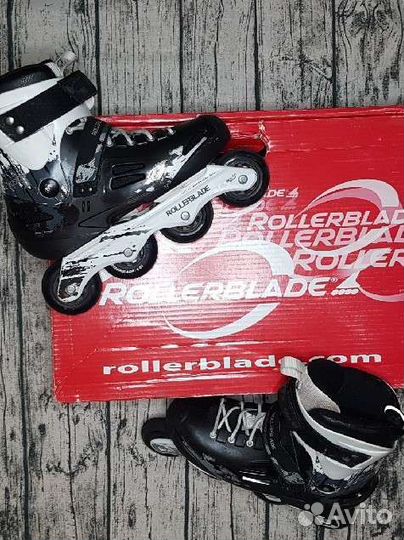 Роликовые коньки