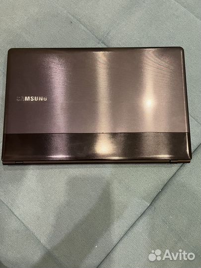Samsung np300e5x