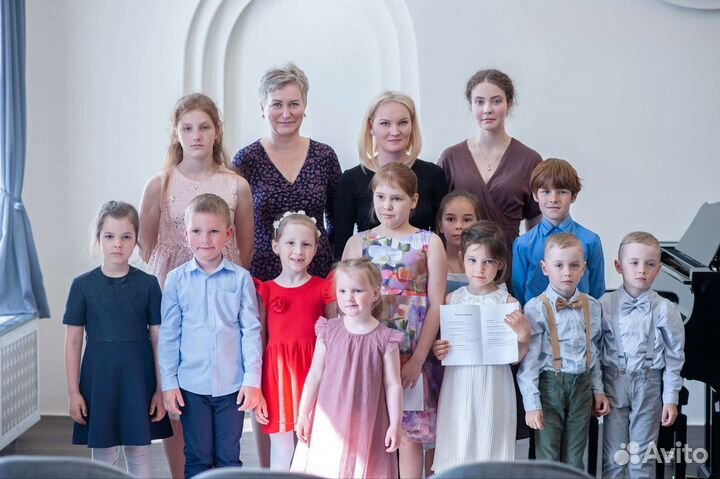 Преподаватель фортепиано, сольфеджио