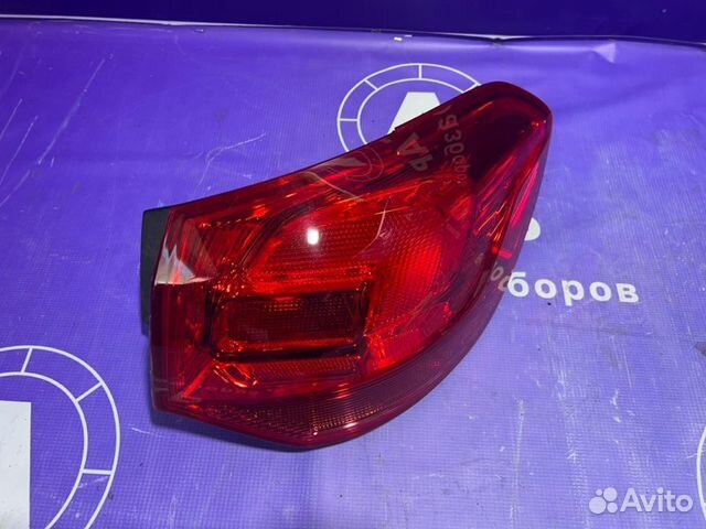 Фонарь правый Opel Astra J A16XER 2012