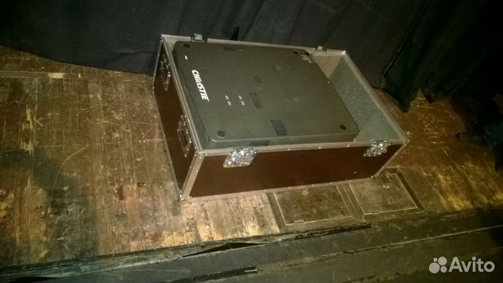 Ящик для проектора