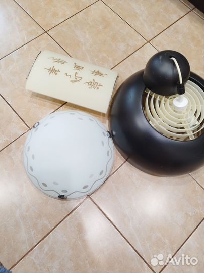 Люстры и светильники бу