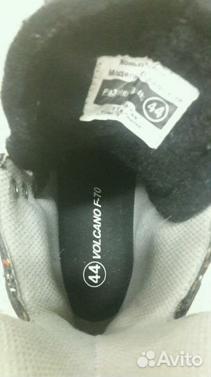 Коньки хоккейные