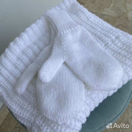 Комплект шапка, варежки и снуд