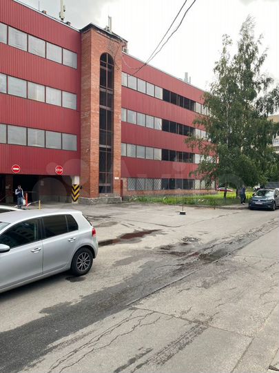 Машиноместо, 18 м²