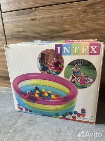 Бассейн Intex