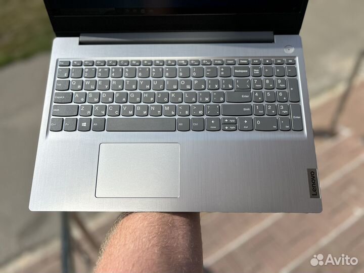 Lenovo IdeaPad 3 15IGL05