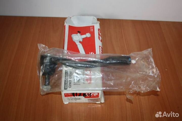 Наконечник рулевой toyota caldina AT190 левый