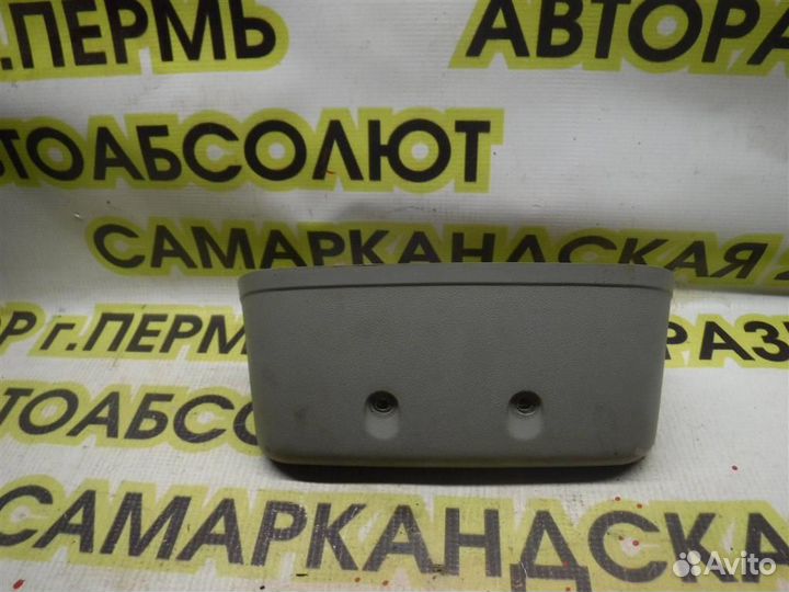 Фонарь задний (стоп сигнал) Mitsubishi Pajero III