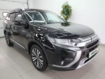 Mitsubishi Outlander 2.0 CVT, 2019, 40 000 км, с пробегом, цена 2 820 000 руб.