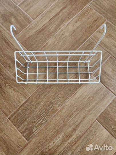 Полки, крючки, корзинки