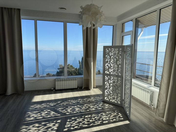 2-к. квартира, 85 м², 4/4 эт.