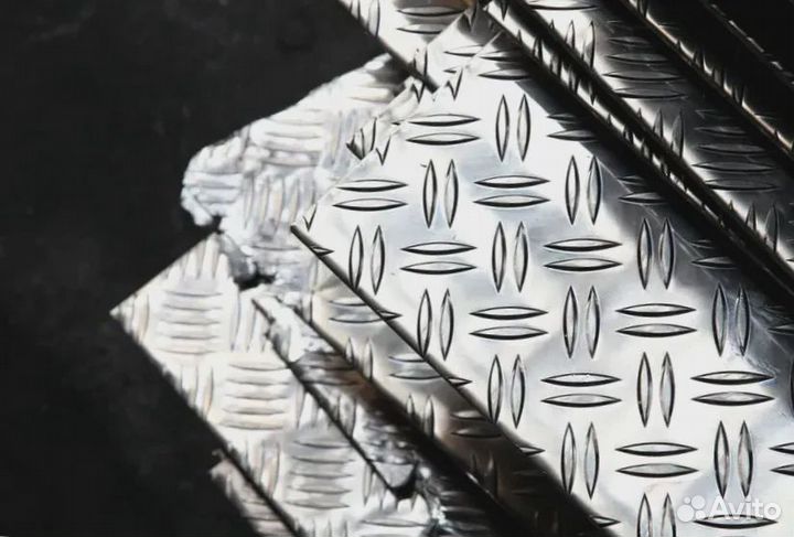 Лист рифленый