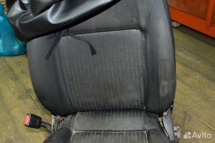 Сидения golf 4 передние пара