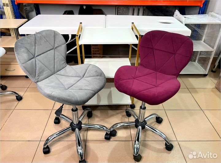 Стул мастера парикмахера