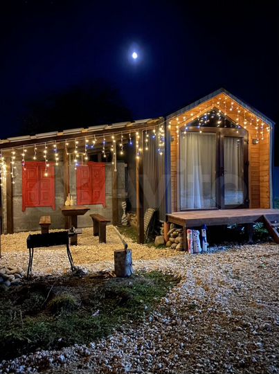 Дом 20 м² на участке 10 сот.