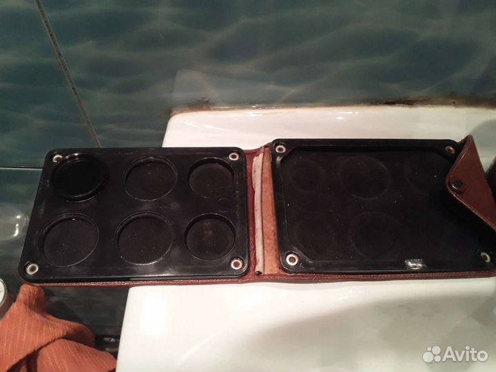 Линза и футляр для 6 линз.ссср,значок.стеклорез