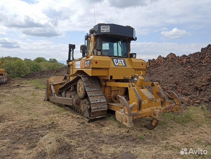 CAT D6R, 2011