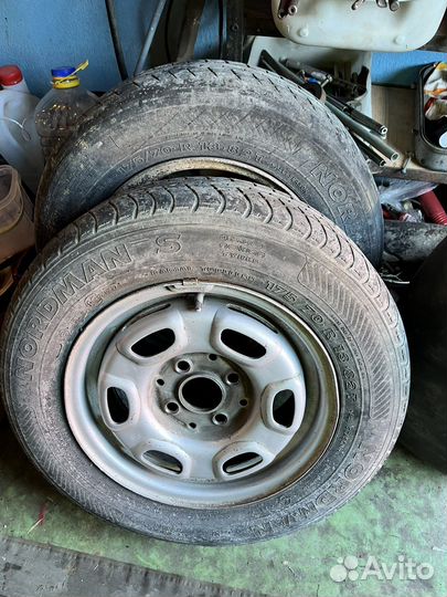 R13 Nokian Tyres Nordman S SUV 175/70, PCD 4x100 DIA 54.1