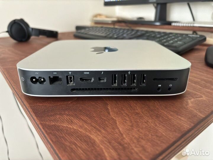 Mac Mini Late 2012 + беспроводные клавиатура и мыш