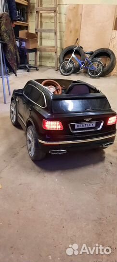 Детский электромобиль
