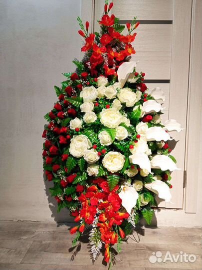 Ритуальные похоронные венки, корзины, цветы