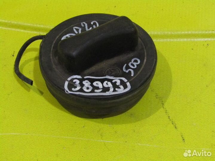 Крышка бензобака Mercedes S-220 95-03г 38993