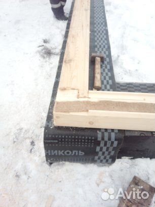 Строитель плотник