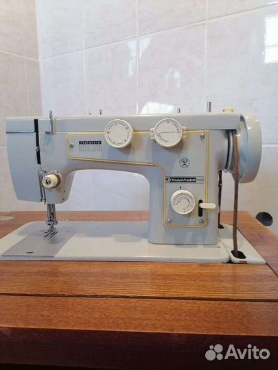 Швейная машина Подольск 142