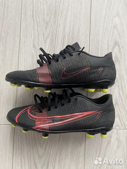 Бутсы Nike