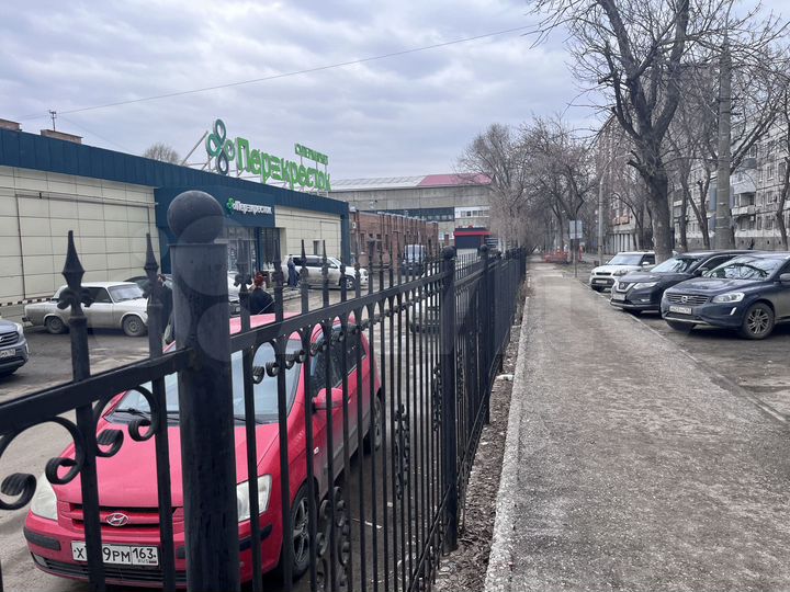 Торговая площадь, 1000 м²