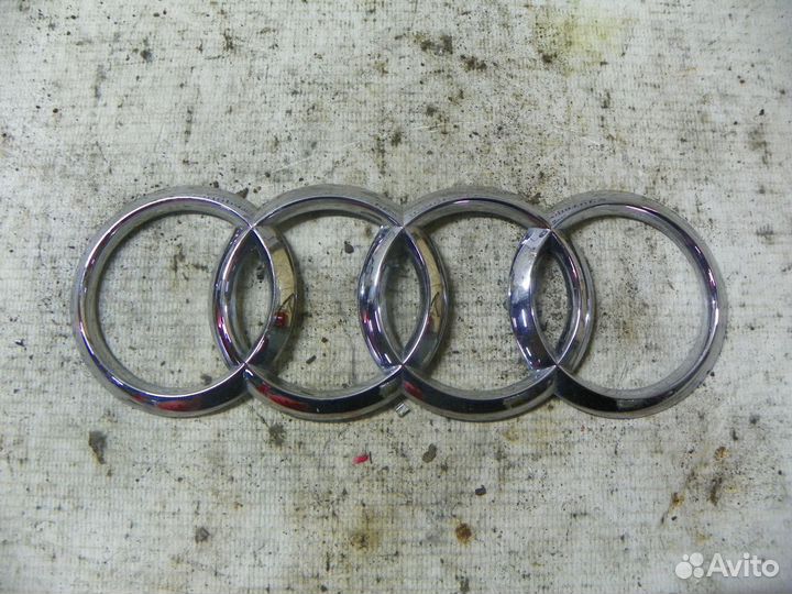 Эмблема на крышку багажника Audi A1