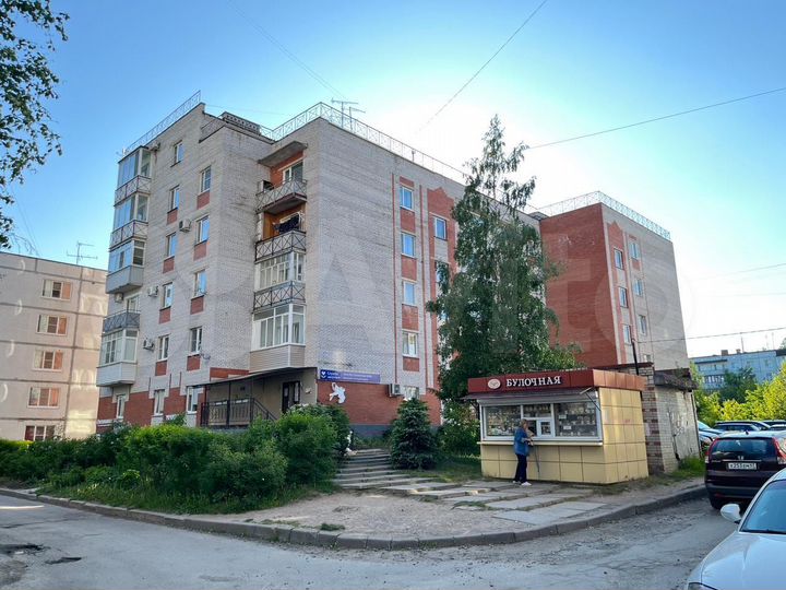 3-к. квартира, 114,3 м², 2/5 эт.