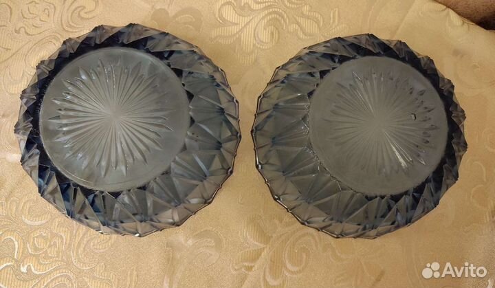 Салатники,Конфетница,Розетки,Соусница.Цв. стекло