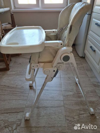 Стульчик для кормления inglesina gusto