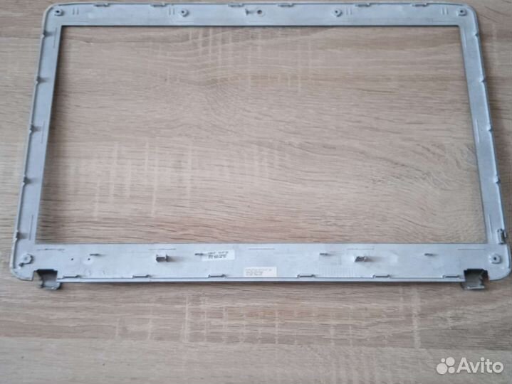 Рамка матрицы Samsung NP-R525