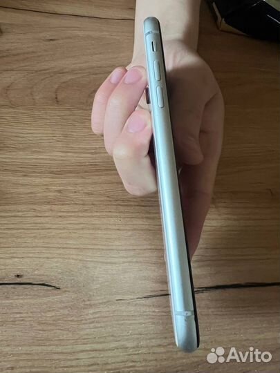 iPhone Xr, 128 ГБ
