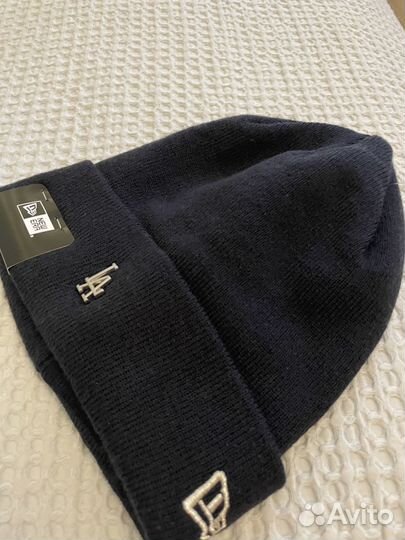 Шапка оригинал новая NE