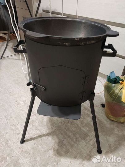 Печь для казана с дверцей и трубой 12л