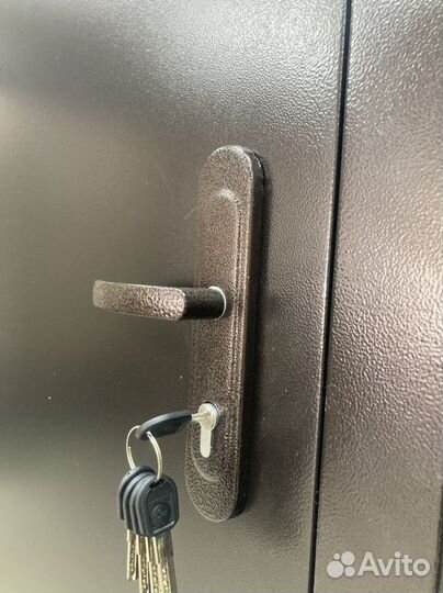 Дверь металлическая новая