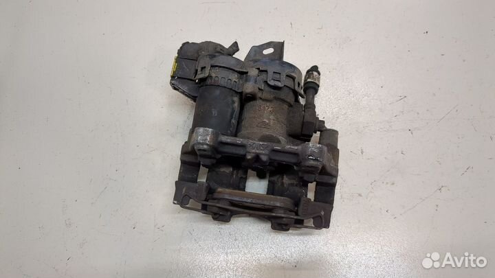 Суппорт левый задний Volvo S90