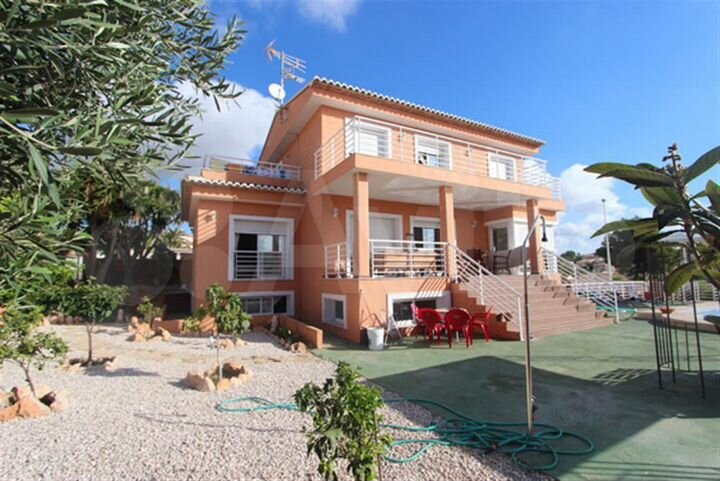 Дом 365 м² (Испания)