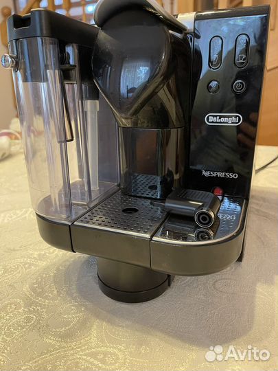Кофемашина delonghi nespresso 670B
