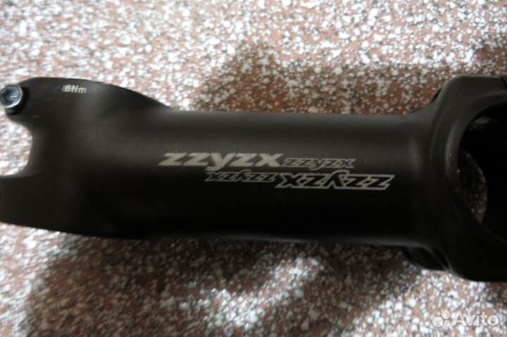 Руль (700 мм.) и вынос (100 мм.), 31,8 мм