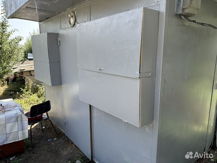 Будка железная утепленная