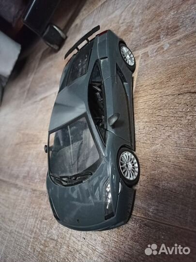 Motormax 1/18 lamborghini gallardo коллекционная