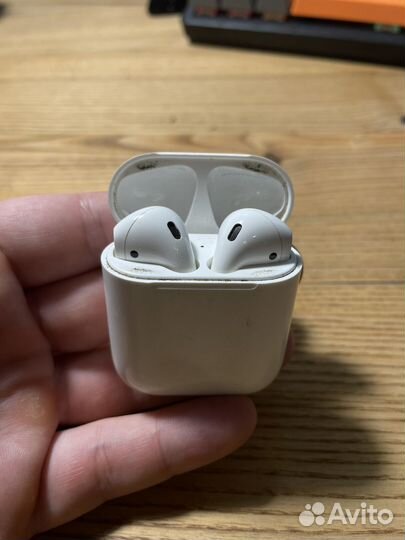 Наушники airpods