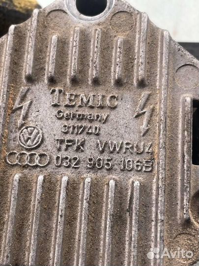 Катушка зажигания модуль 032905106B