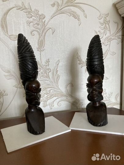 Африканские статуэтки